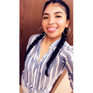 Meet your Posher, Arely